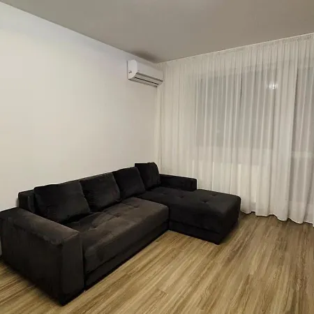 Apartment Bright & Spacious Coresi View & Free Parking Brașov