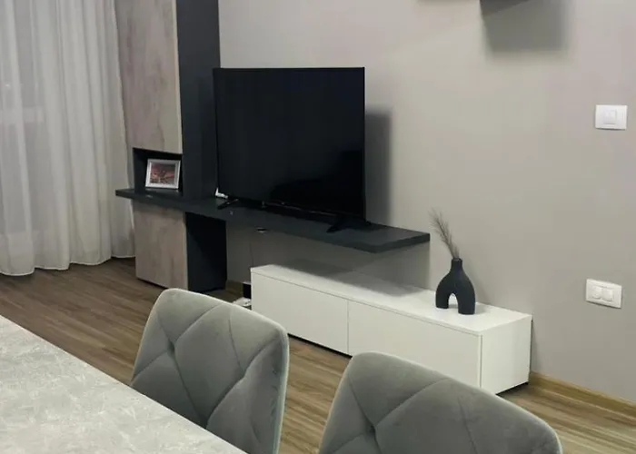 Bright & Spacious Coresi View & Free Parking Apartment *