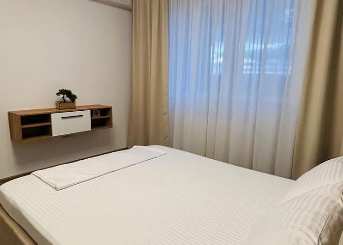 Bright & Spacious Coresi View & Free Parking Brasov
