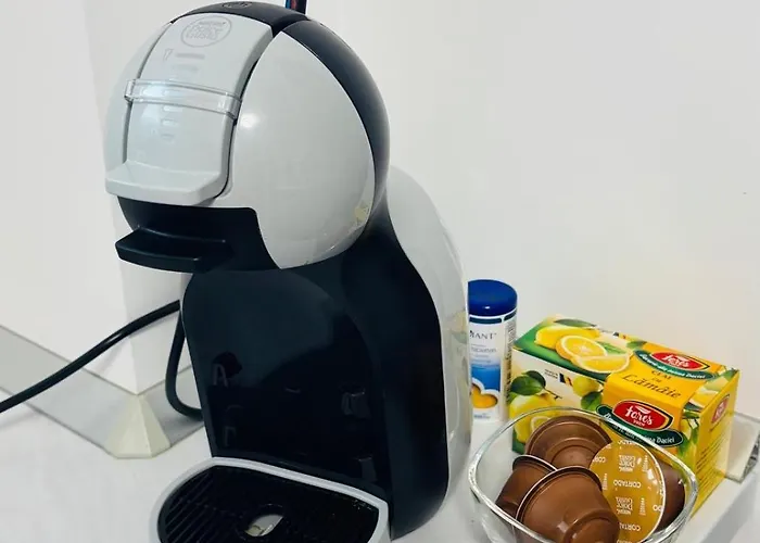 Apartment Bright & Spacious Coresi View & Free Parking